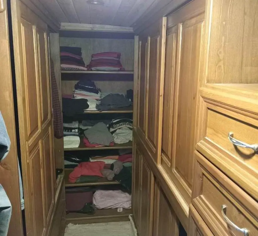 Walk-in closet